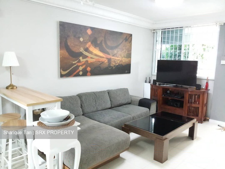 Hougang Avenue 8 thumbnail photo